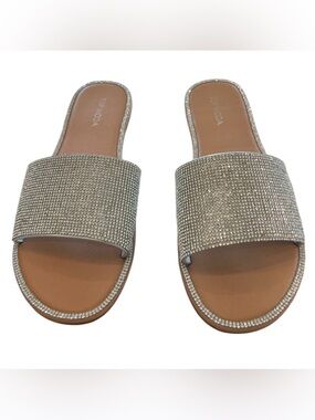 TOP Moda Crystal Embellished Slide Sandals in Silver-Tan       Like New